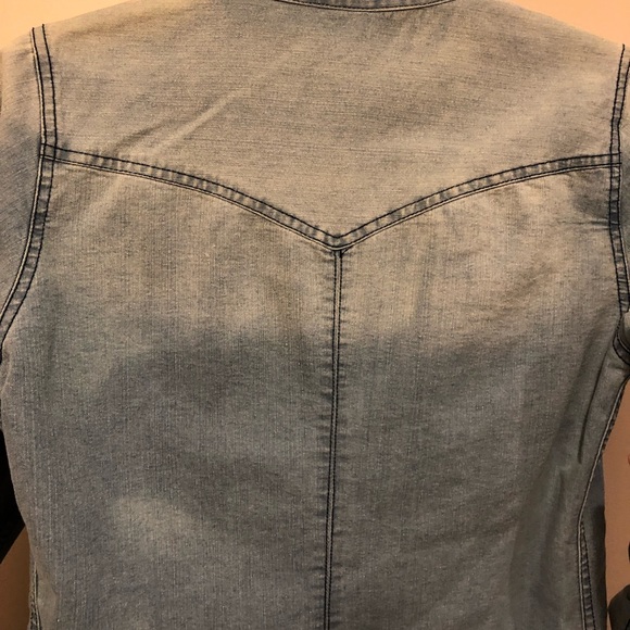 Chambray snap button shirt - Picture 7 of 7